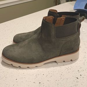 Vionic Bootie Boot 8 Suede Brionie